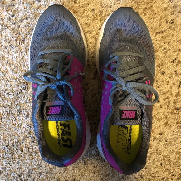 Nike running shoes - Picture 2 of 7